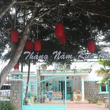 Tháng Năm Rực Rỡ - Dalat Homestay Esterno foto