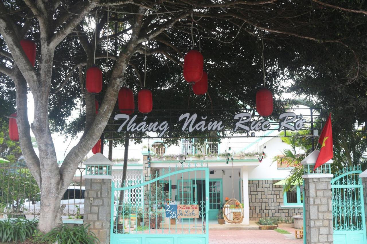 Tháng Năm Rực Rỡ - Dalat Homestay Esterno foto