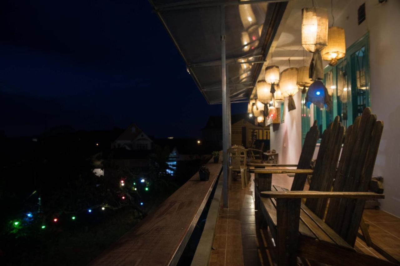 Tháng Năm Rực Rỡ - Dalat Homestay Esterno foto