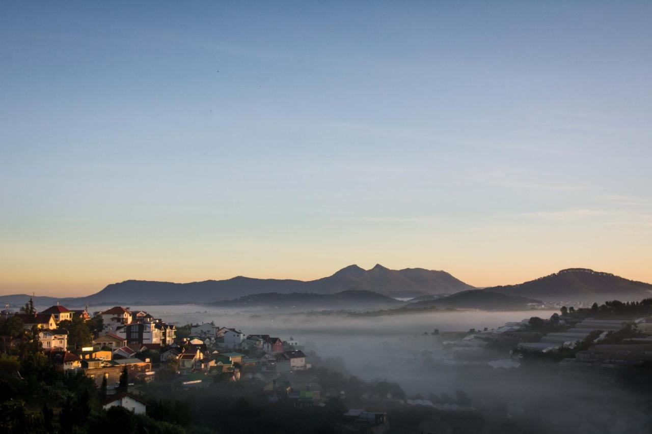 Tháng Năm Rực Rỡ - Dalat Homestay Esterno foto