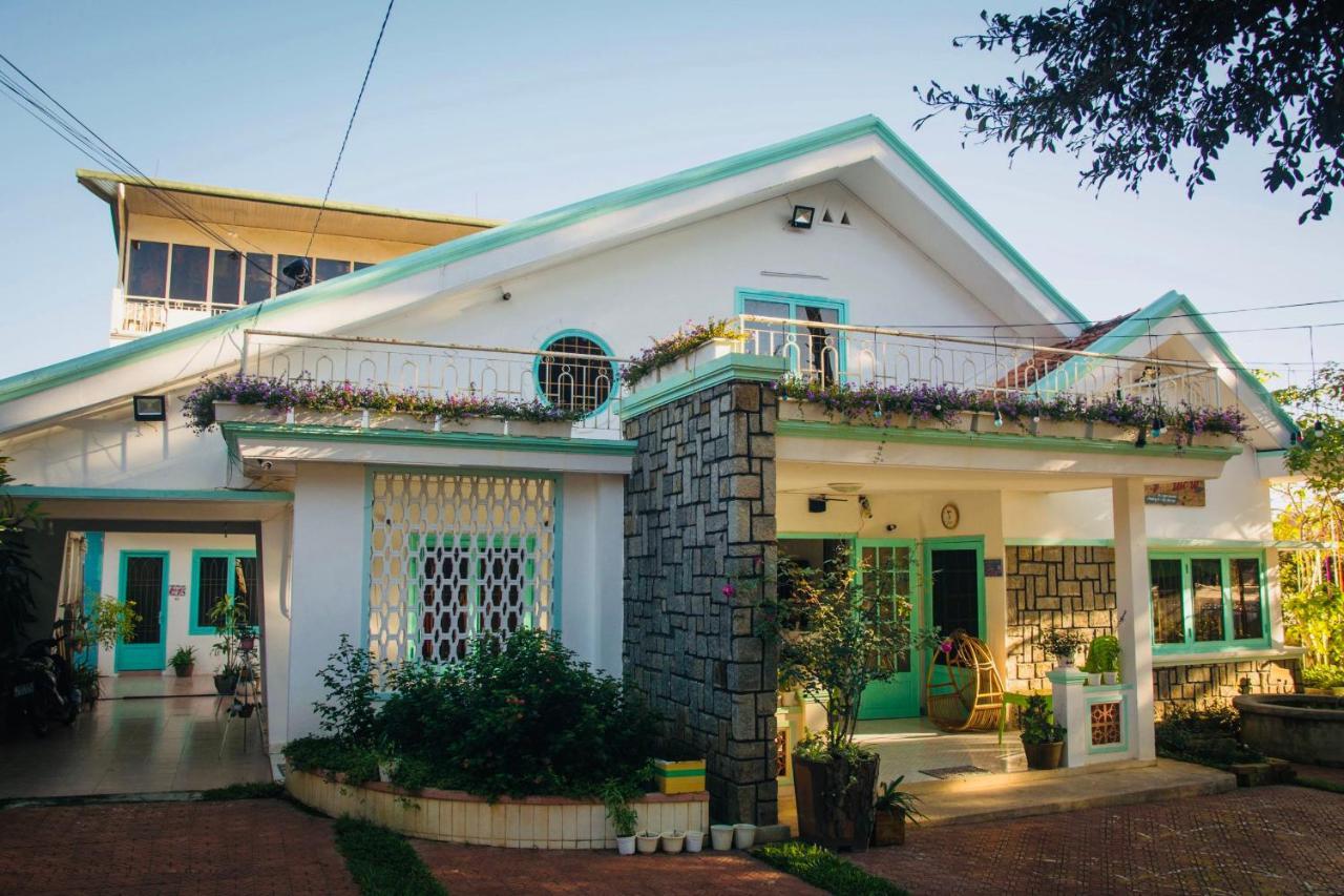 Tháng Năm Rực Rỡ - Dalat Homestay Esterno foto