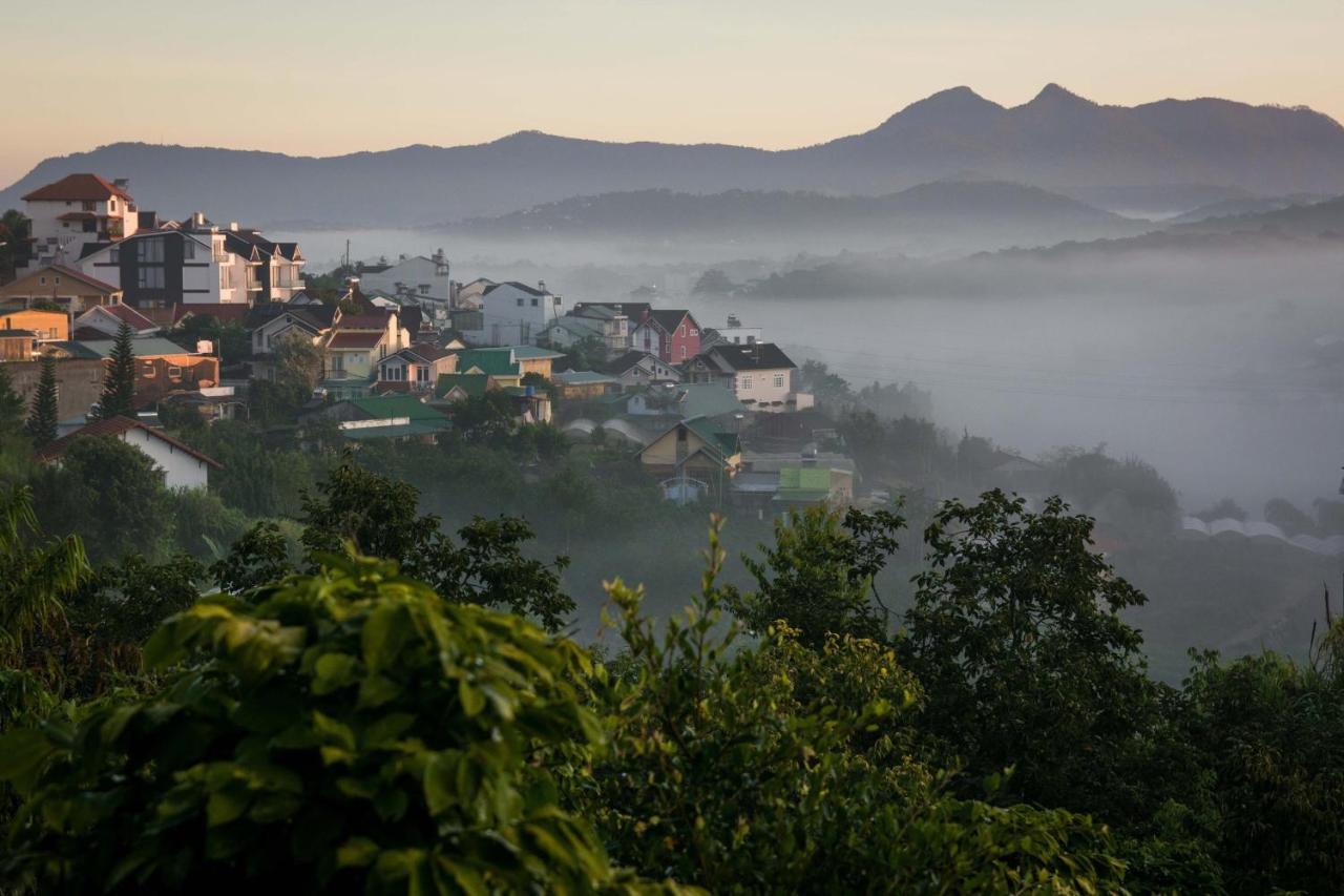 Tháng Năm Rực Rỡ - Dalat Homestay Esterno foto