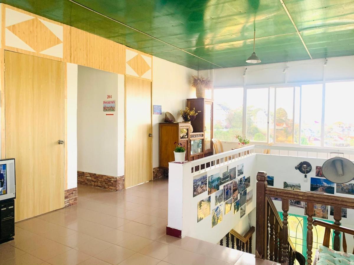 Tháng Năm Rực Rỡ - Dalat Homestay Esterno foto