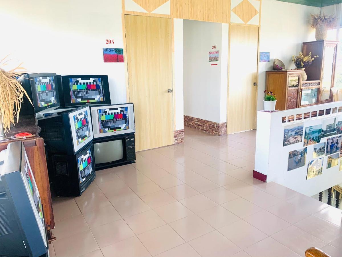 Tháng Năm Rực Rỡ - Dalat Homestay Esterno foto