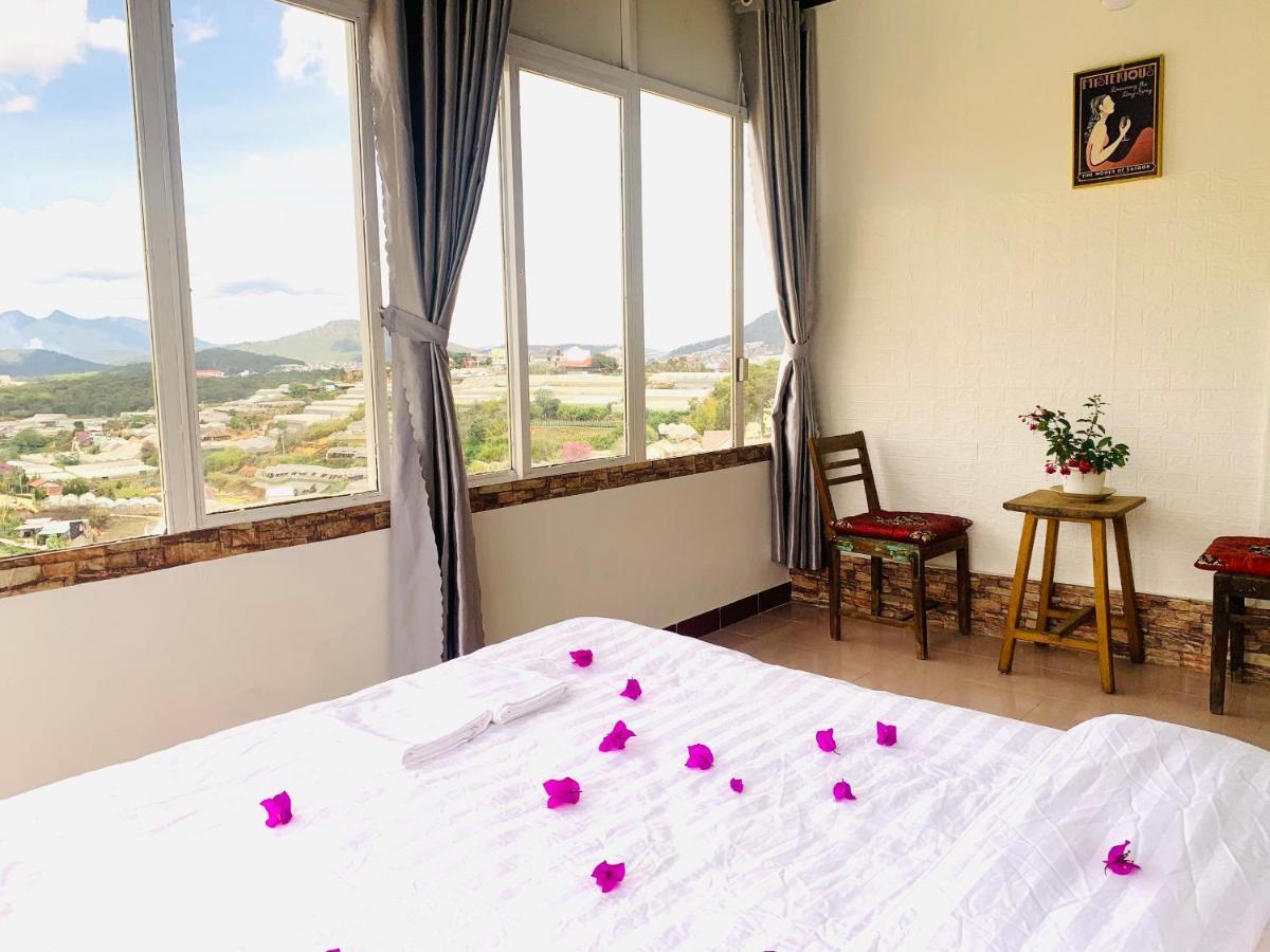 Tháng Năm Rực Rỡ - Dalat Homestay Esterno foto